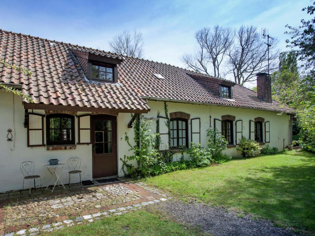 Magnificent Farmhouse In Sint Joost 外观 照片