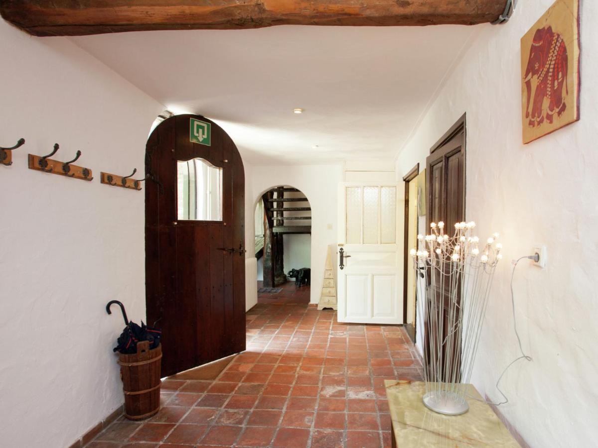 Magnificent Farmhouse In Sint Joost 外观 照片